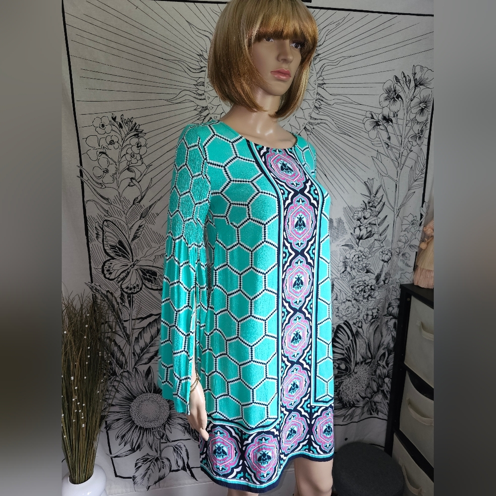 EUC Crown And Ivy Bell Split Sleeve Shift Dress Teal Geometric Honeycomb Pattern